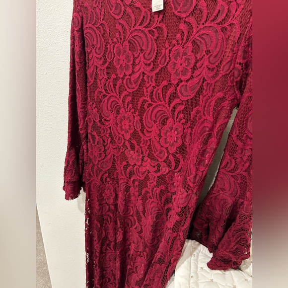 lace dress - Picture 3 of 4